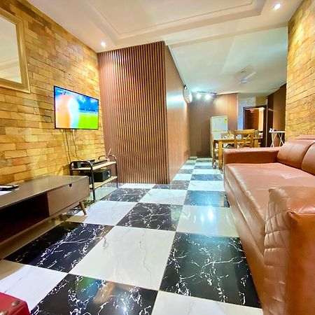 Bays Boutique Apartment Аккра Экстерьер фото