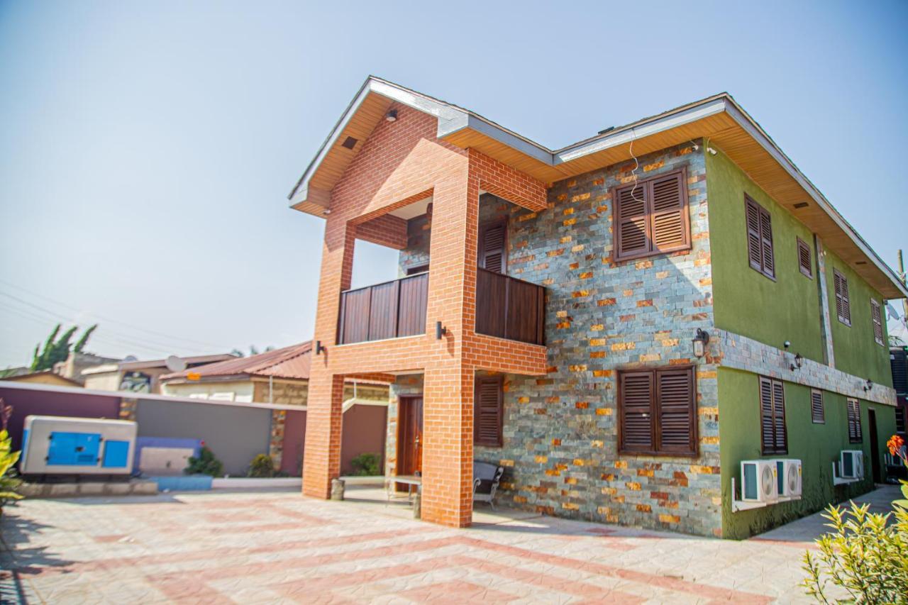 Bays Boutique Apartment Аккра Экстерьер фото
