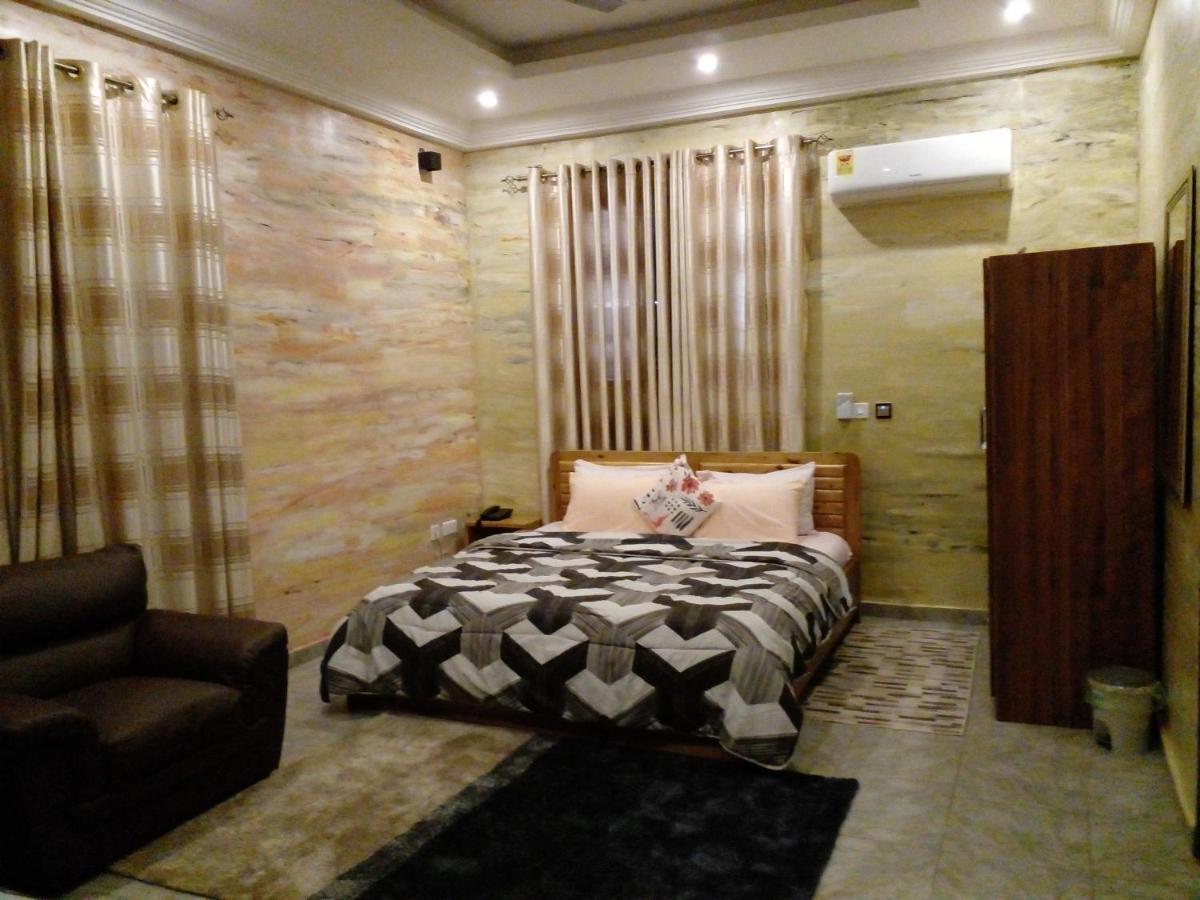 Bays Boutique Apartment Аккра Экстерьер фото