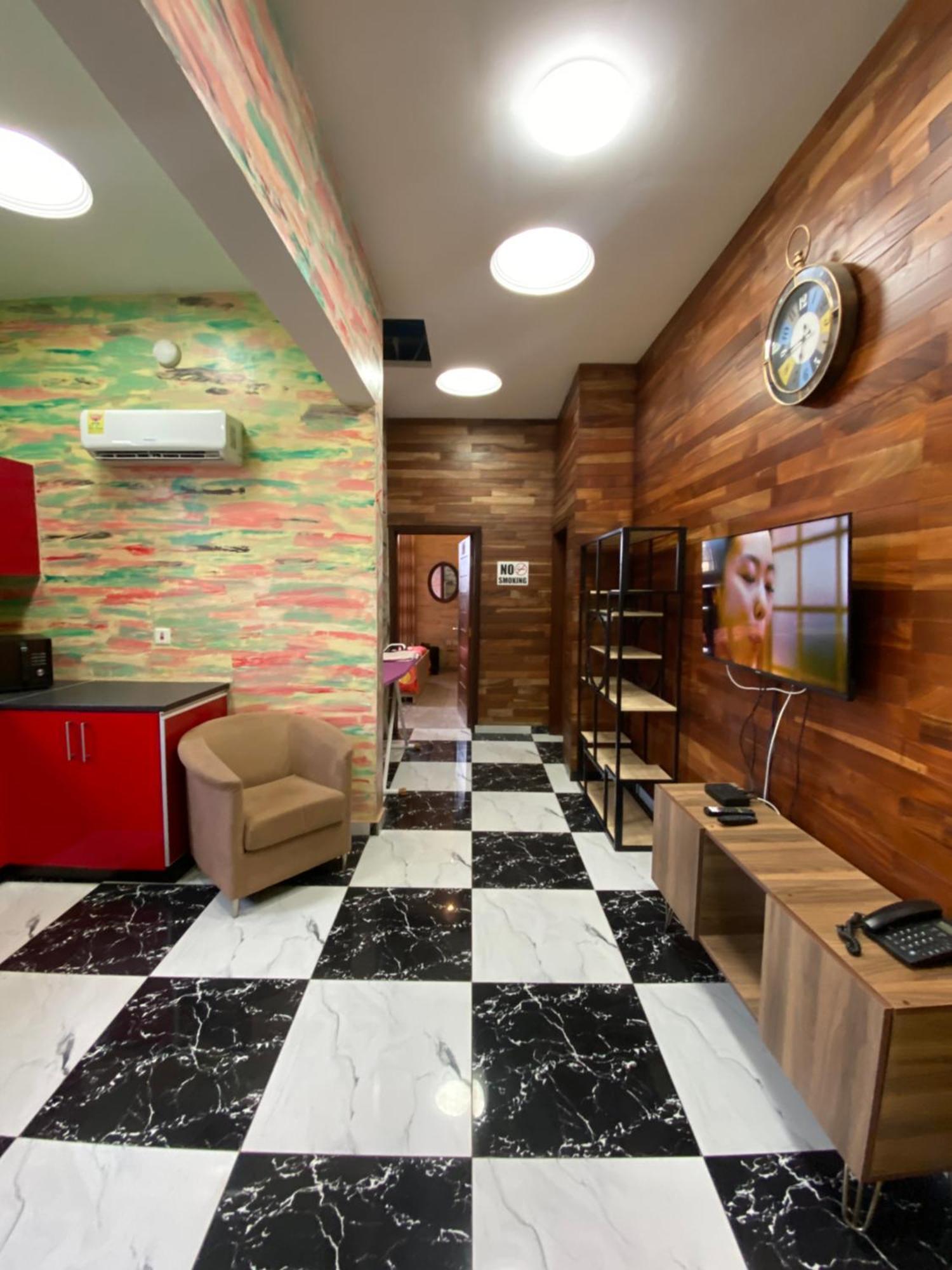Bays Boutique Apartment Аккра Экстерьер фото