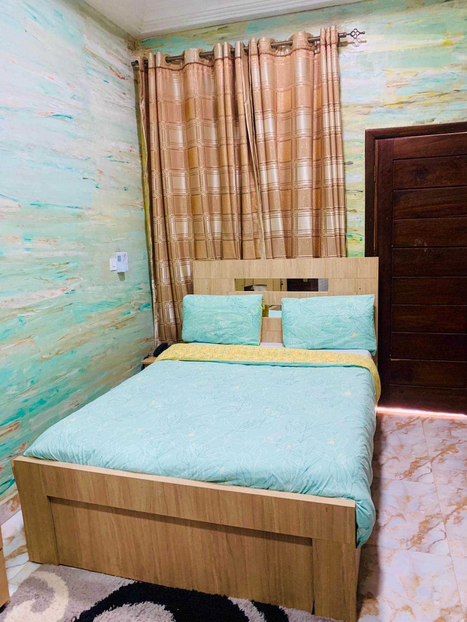 Bays Boutique Apartment Аккра Экстерьер фото