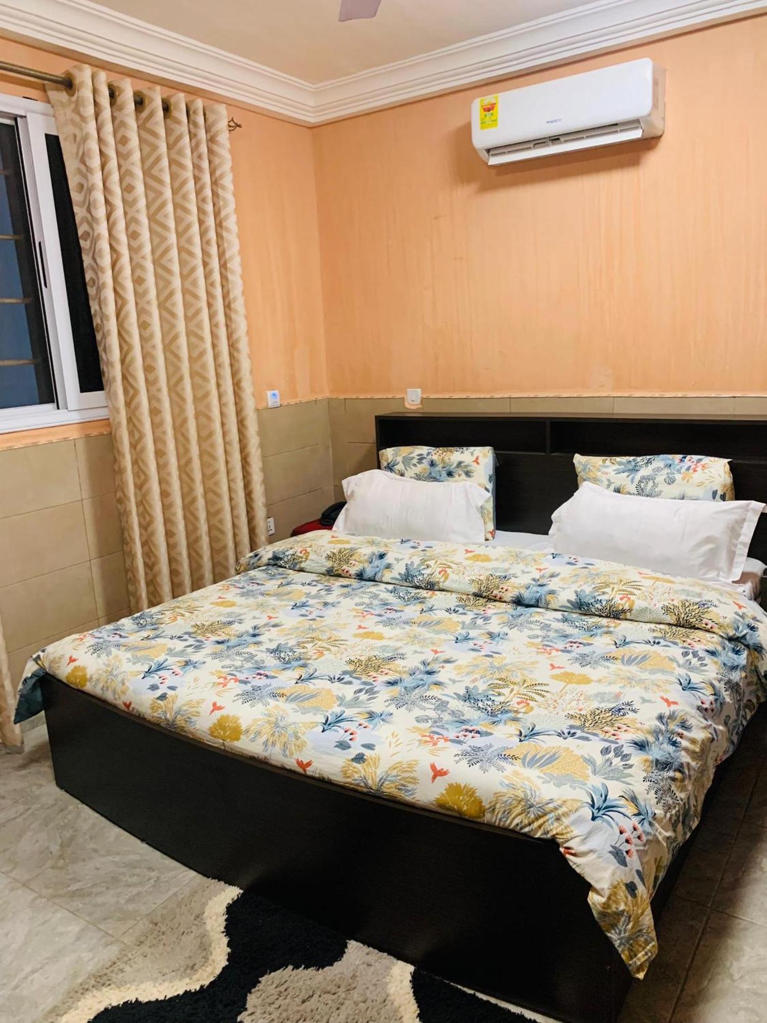 Bays Boutique Apartment Аккра Экстерьер фото